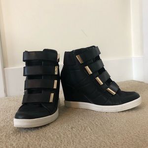 Aldo Bladow High-Top Wedge Sneaker Size 9